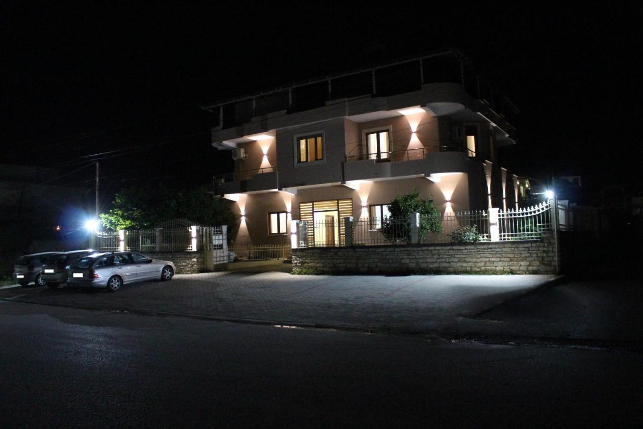 Hotel Vila Maledhi 培拉特 外观 照片
