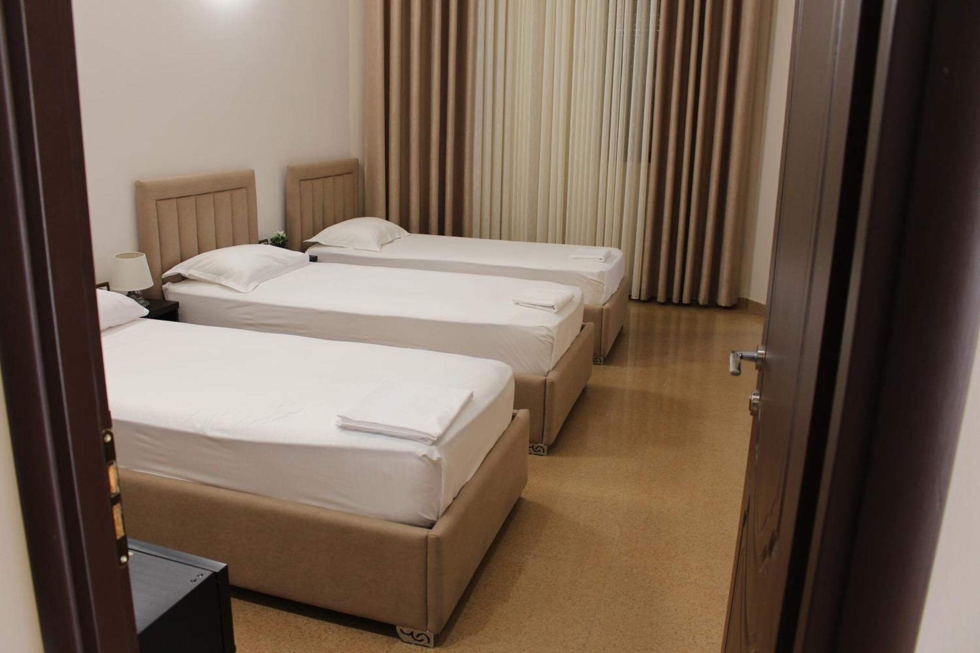 Hotel Vila Maledhi 培拉特 外观 照片